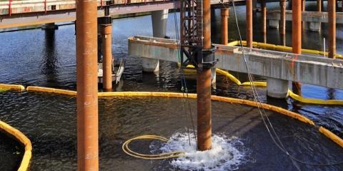 Crews on the Montlake Project employ bubble curtains to reduce underwater noise from construction of the new eastbound bridge.
